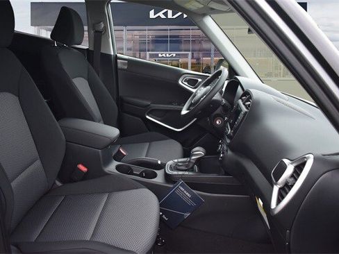 New 2025 Kia Soul LX image 12