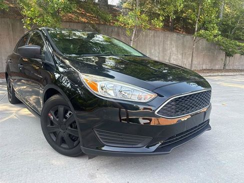 Used 2017 Ford Focus S FWD image 1
