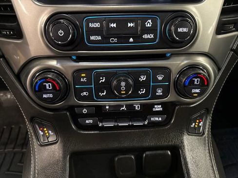 Used 2019 Chevrolet Tahoe LT w/ Luxury Package AWD/4WD image 17