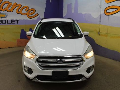 Used 2017 Ford Escape SE AWD/4WD image 3