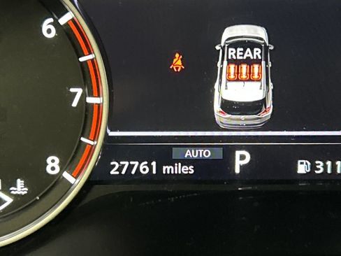 Used 2023 Nissan Rogue SV AWD/4WD image 29