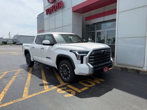 New 2026 Toyota Tundra Limited AWD/4WD image 3