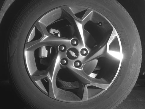 Used 2025 Chevrolet Trax LT w/ LT Convenience Package image 12