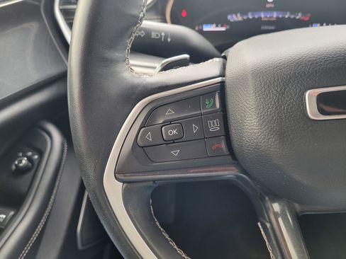 Used 2022 Jeep Grand Cherokee L Laredo w/ Luxury Tech Group I image 29