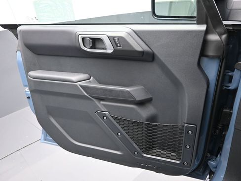 New 2025 Ford Bronco Badlands image 16