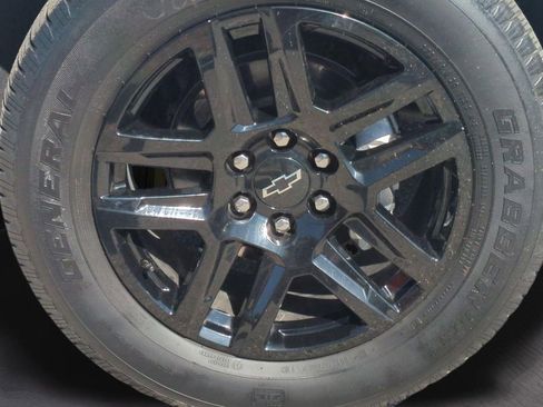 Used 2022 Chevrolet Silverado 1500 RST w/ LPO, Liner Protection Package image 18