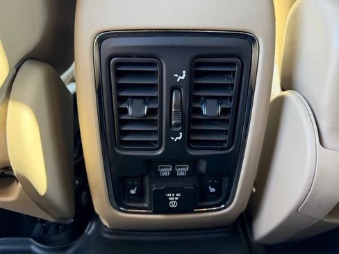 Used 2014 Jeep Grand Cherokee Limited AWD/4WD image 31