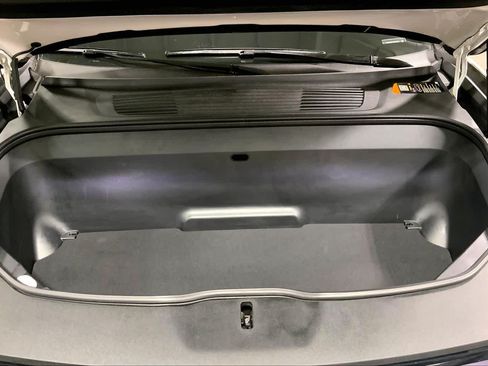 Used 2023 Rivian R1S Launch Edition Quad AWD/4WD image 29