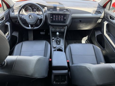 Used 2019 Volkswagen Tiguan SE AWD/4WD image 25