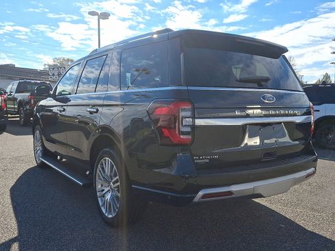 Certified 2024 Ford Expedition Platinum image 8