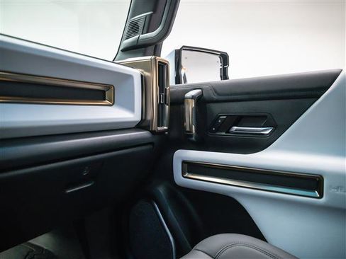 Used 2024 GMC Hummer EV 3X w/ Omega Edition image 28