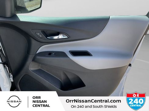 Used 2022 Chevrolet Equinox LS w/ LS Convenience Package image 19