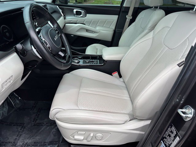 Used 2023 Kia Sorento EX w/ Panoramic Sunroof Package FWD image 22