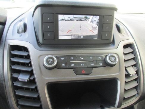 Used 2022 Ford Transit Connect XL image 18