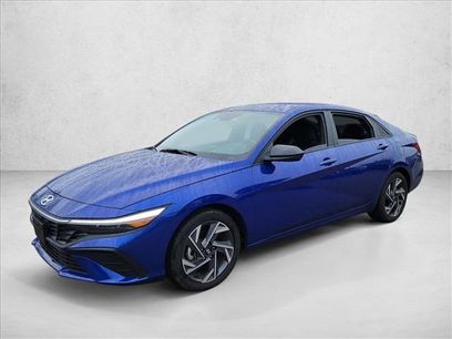 Used 2025 Hyundai Elantra Sport w/ Cargo Package