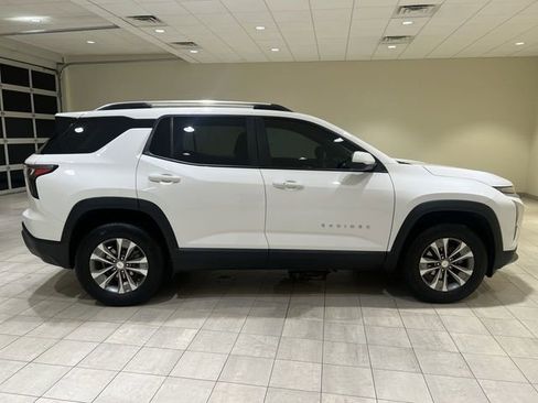 Certified 2025 Chevrolet Equinox LT w/ Convenience Package II image 6