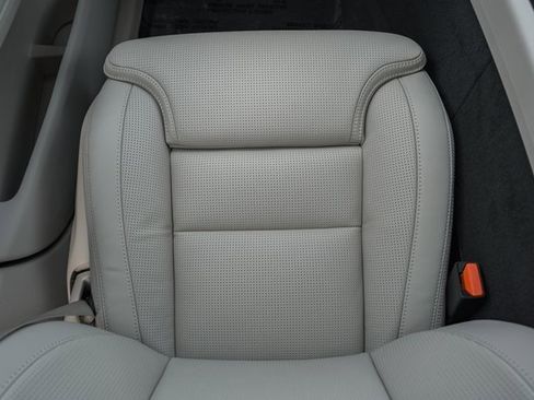 New 2026 Volvo XC60 B5 Ultra w/ Protection Package Premier image 31