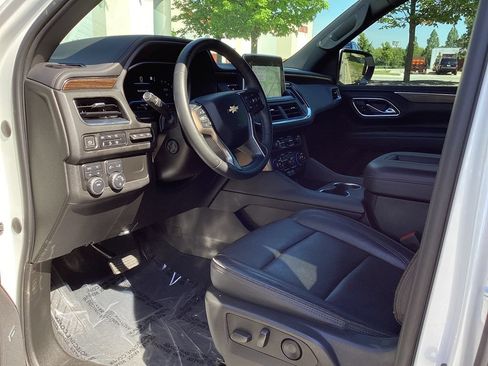 Used 2023 Chevrolet Tahoe High Country AWD/4WD image 17