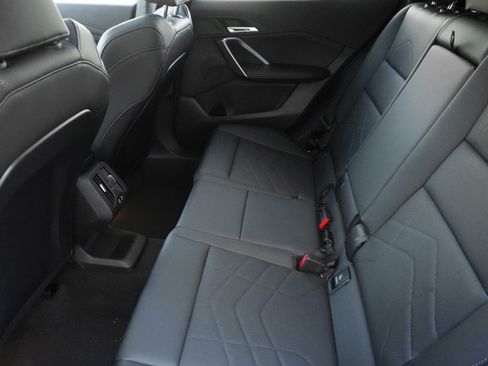 Certified 2025 BMW X2 xDrive28i image 33