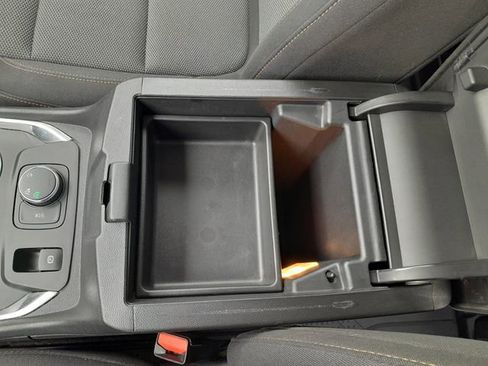 Used 2020 Chevrolet Traverse LT w/ LPO, Floor Liner Package AWD/4WD image 26