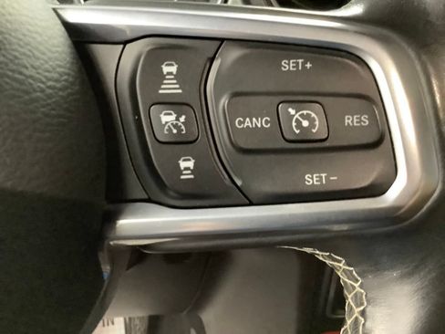 Used 2020 Jeep Gladiator Rubicon AWD/4WD image 16