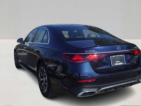 Used 2025 Mercedes-Benz E 350 4MATIC Sedan image 7