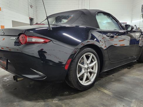 Used 2016 MAZDA MX-5 Miata Sport image 16