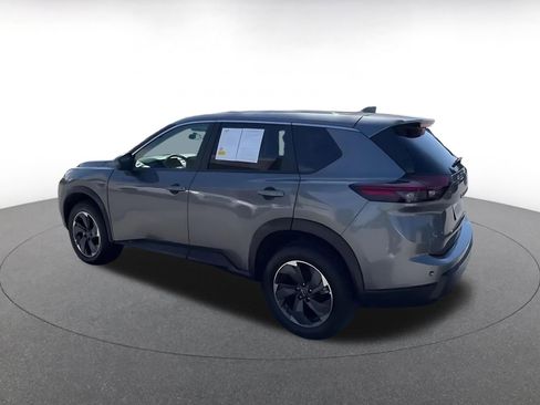 Used 2025 Nissan Rogue SV FWD image 10