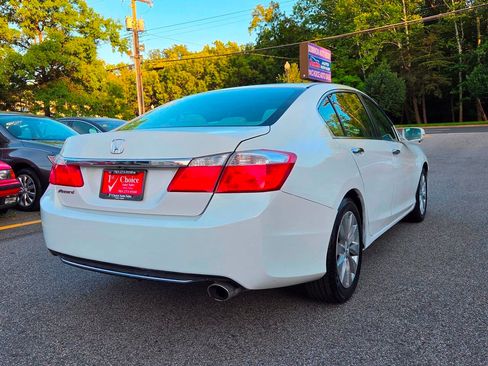 Used 2015 Honda Accord EX image 2