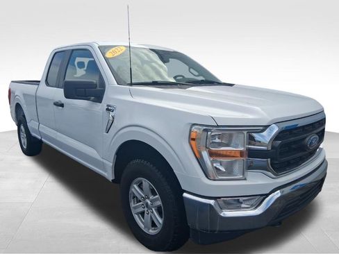 Used 2022 Ford F150 XLT w/ Trailer Tow Package image 9