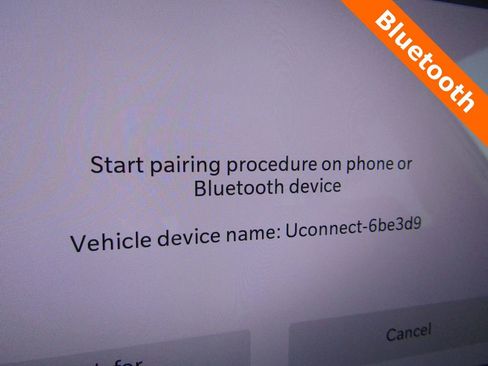 Used 2024 Chrysler Pacifica Touring-L image 14