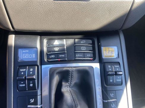 Used 2017 Porsche Macan S image 28