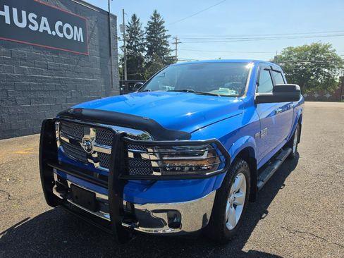 Used 2018 RAM 1500 SLT AWD/4WD image 1