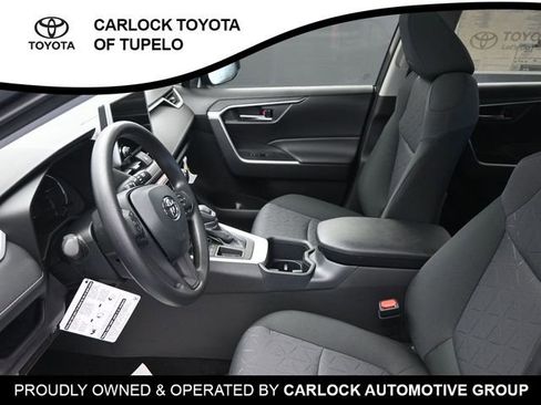 Used 2025 Toyota RAV4 XLE w/ Convenience Package image 11