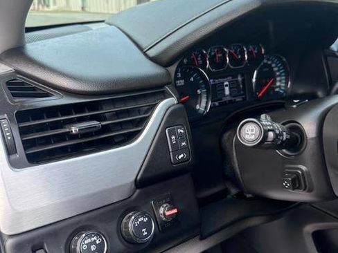 Used 2018 GMC Yukon XL SLT image 32