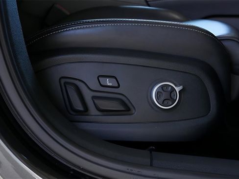 Used 2023 Audi S4 Prestige image 49