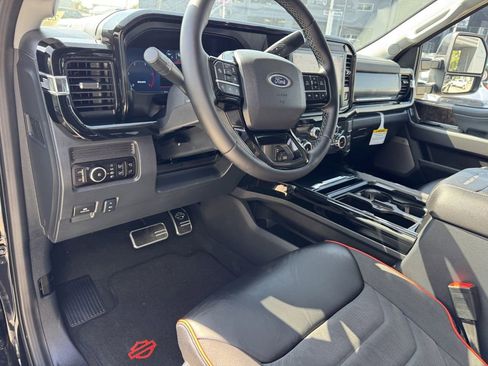 New 2026 Ford F250 Lariat w/ Black Appearance Package AWD/4WD image 17