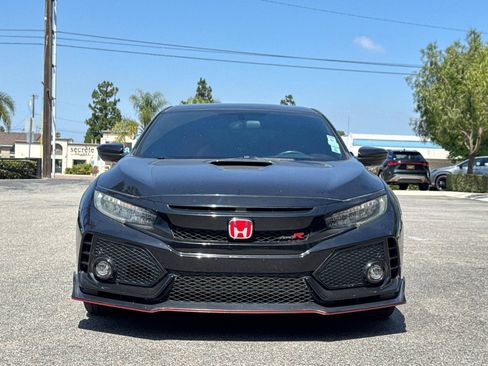 Used 2019 Honda Civic Type R image 3