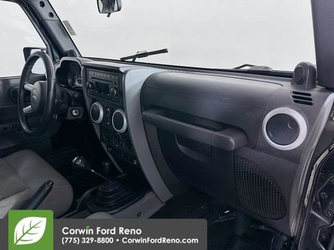 Used 2008 Jeep Wrangler Unlimited Sahara AWD/4WD image 25