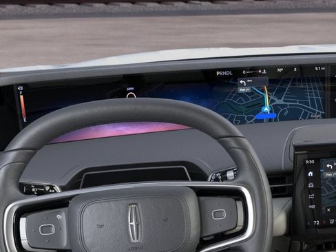 New 2026 Lincoln Nautilus Reserve AWD/4WD image 13