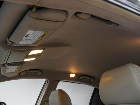 Used 2015 INFINITI Q40 image 25