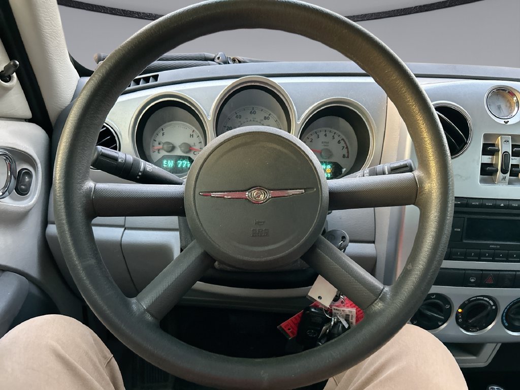 Used 2008 Chrysler PT Cruiser FWD image 13