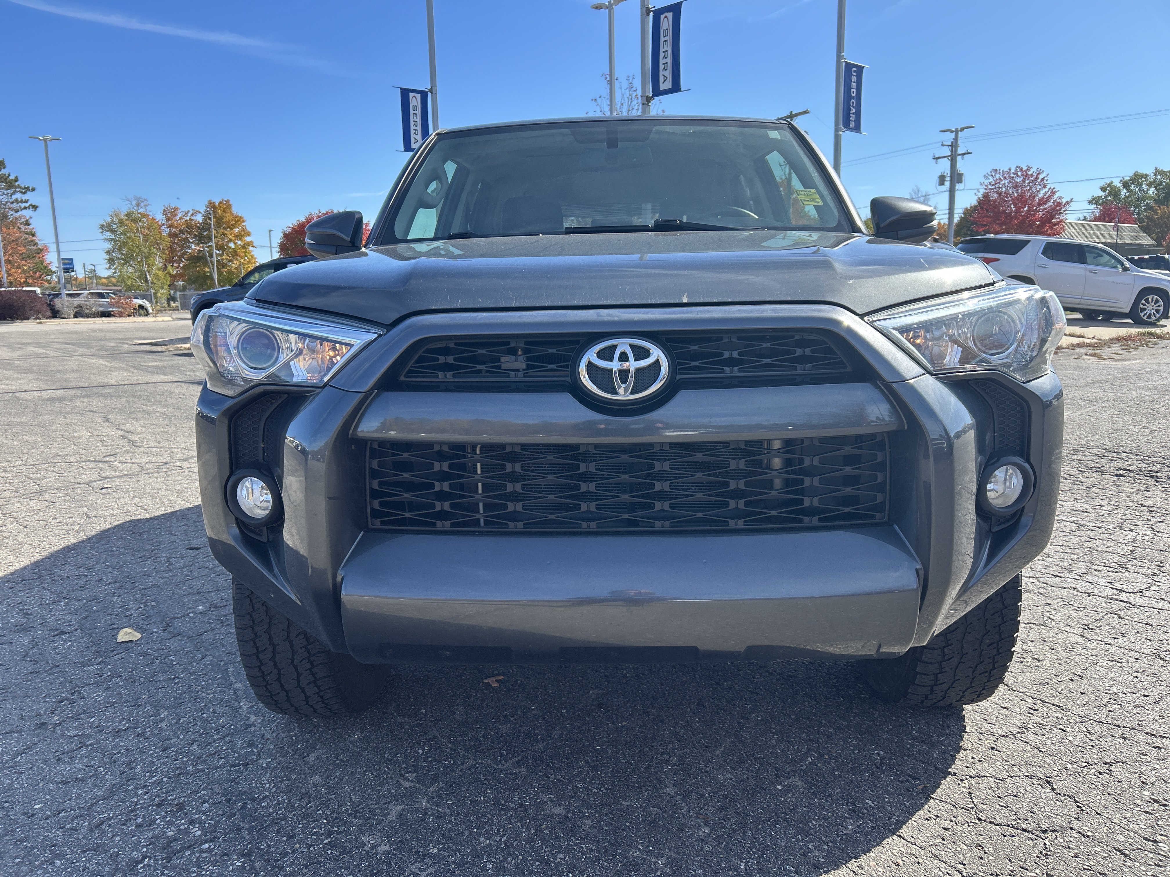 Used 2018 Toyota 4Runner SR5 Premium AWD/4WD image 9
