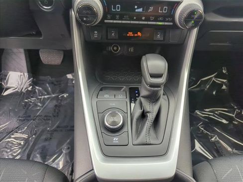 Certified 2025 Toyota RAV4 XLE w/ Convenience Package image 14