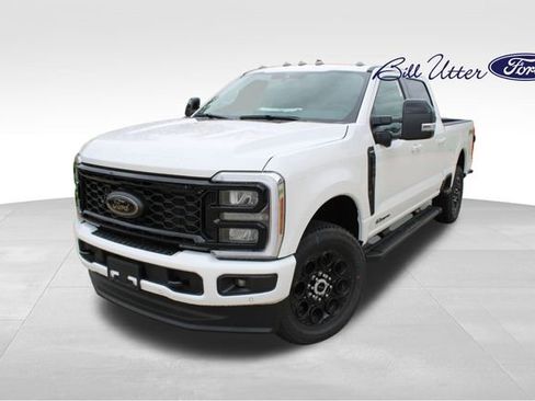 New 2026 Ford F250 Lariat w/ Black Appearance Package image 1