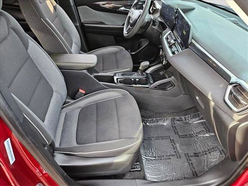 Used 2025 Chevrolet TrailBlazer LT image 19
