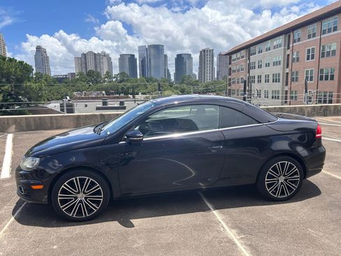 Used 2013 Volkswagen Eos FWD image 5