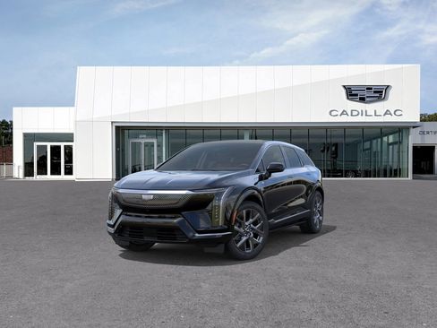 New 2026 Cadillac Optiq Luxury 1 image 32