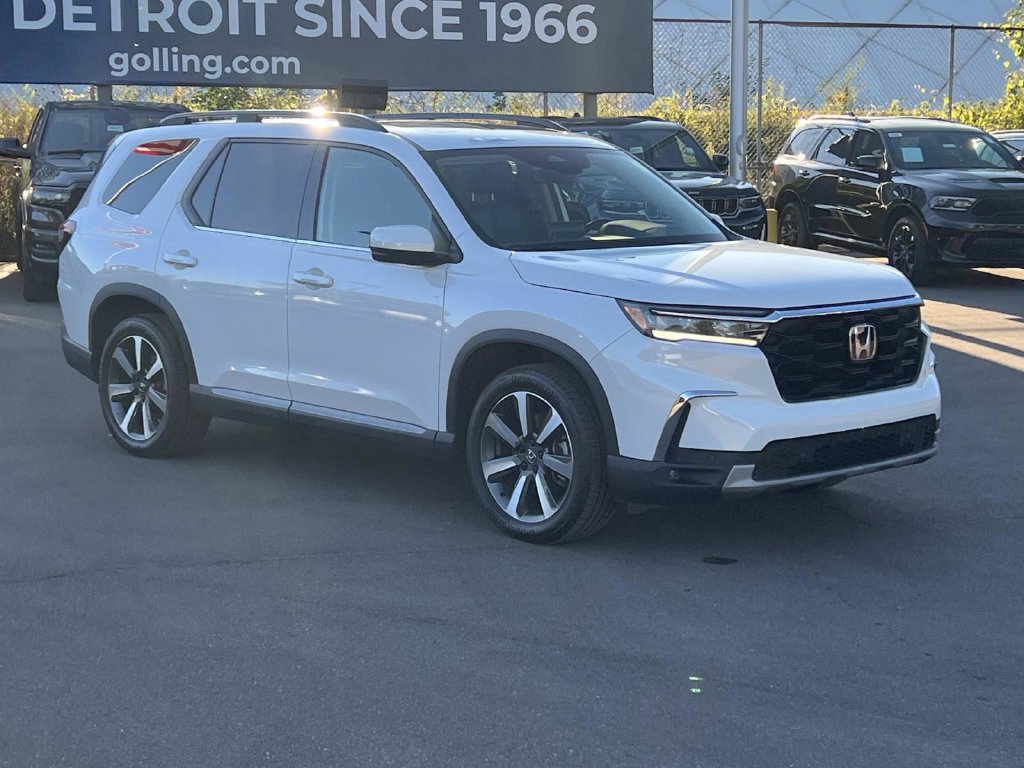 Used 2023 Honda Pilot Touring image 8
