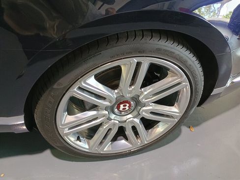 Used 2017 Bentley Continental GT AWD/4WD image 45